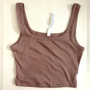 NWOT women Lululemon Held Tight Tank. Thin ribbed, crop, tank top. Tan beige 8.